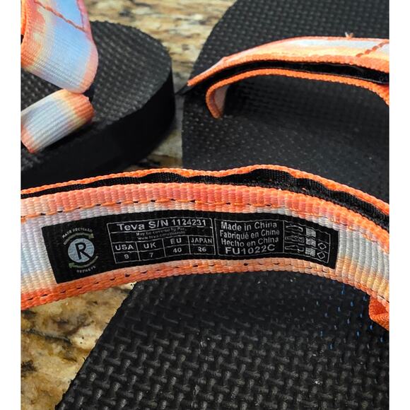 Teva Original Universal Tie-dye Sorbet Red Women Casual Sandal Size 9 - Picture 6 of 6